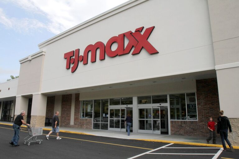 Which One is Cheaper, Marshalls Or TJ Maxx?