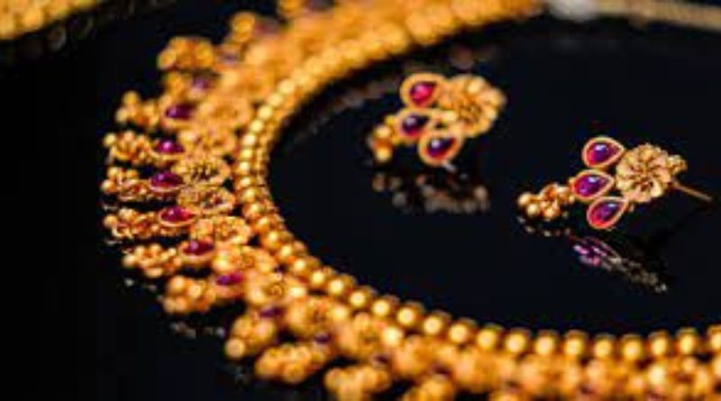 Advantages Of Purchasing Fashion Jewelry Online