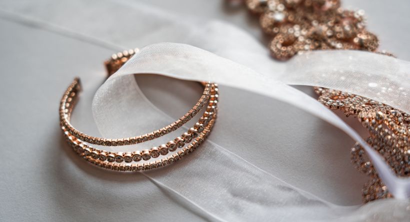 How to Choose Your Wedding Jewelry