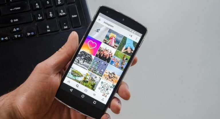 How to open a profile on Instagram.